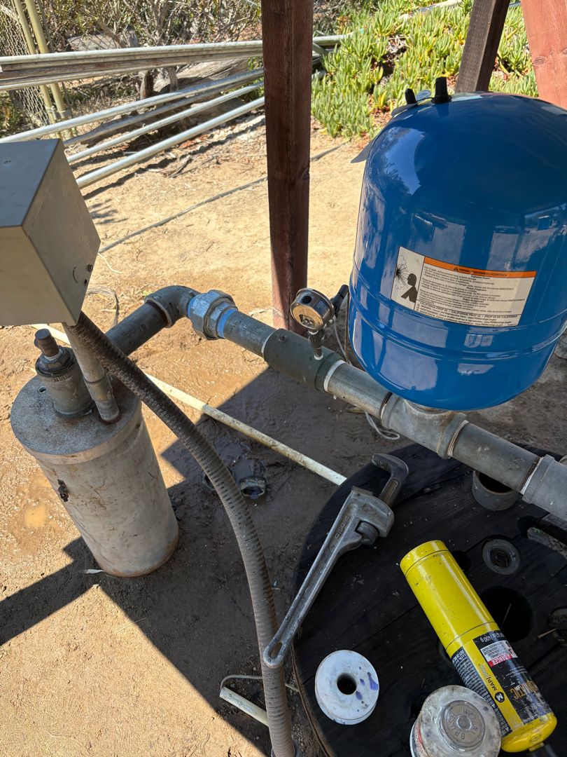 Pressure tank replacement in Vista
