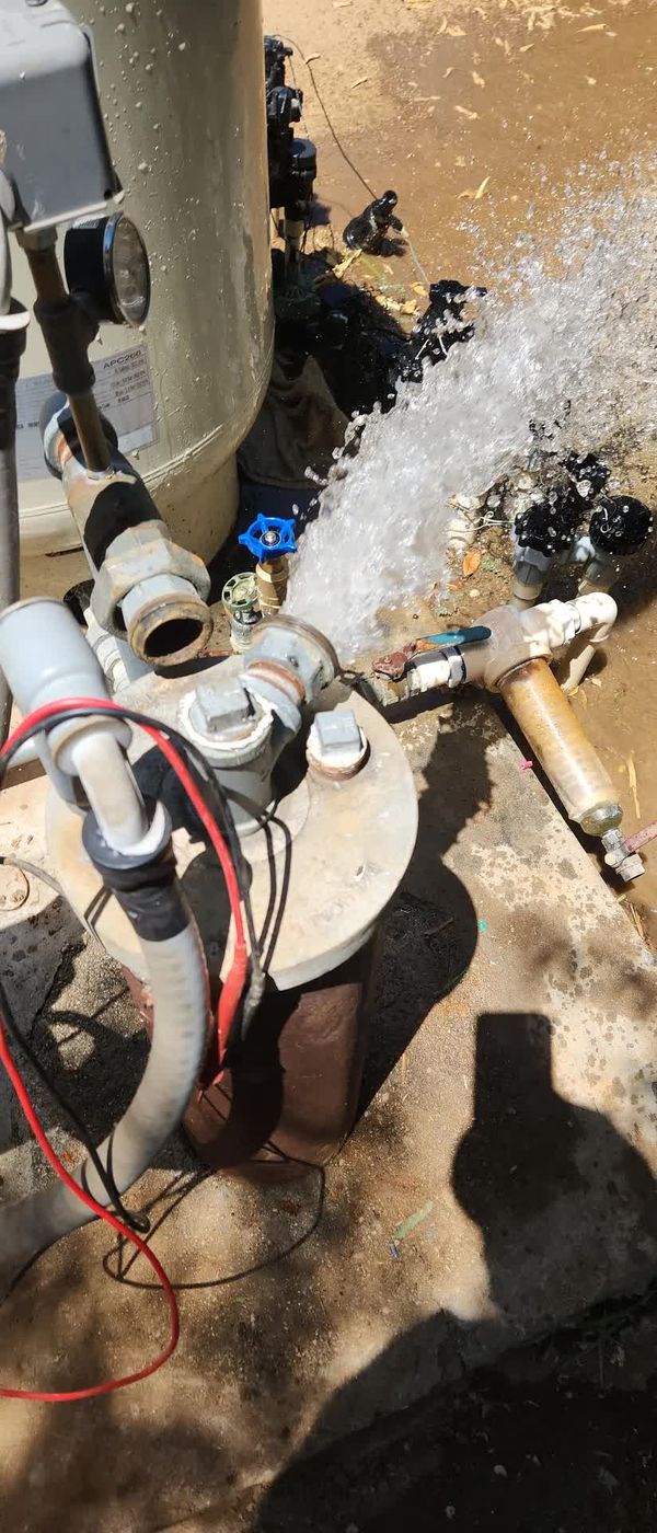 Clamp meter reading 16.3 amps after the new pump installation