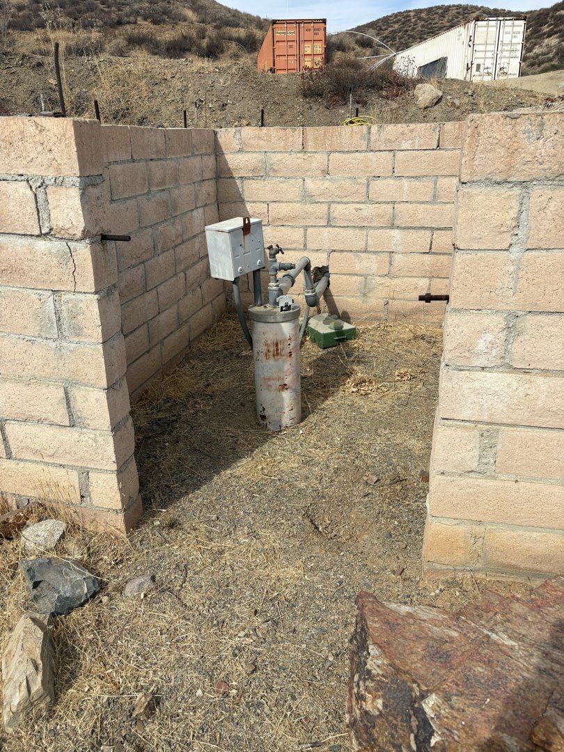 Deep-set well service in Lake Elsinore